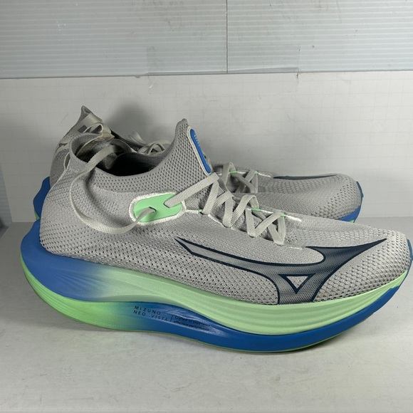 Mizuno Neo Vista Men’s 10 Gray with Blue and Green Accents Running Shoes S15 - Picture 1 of 7